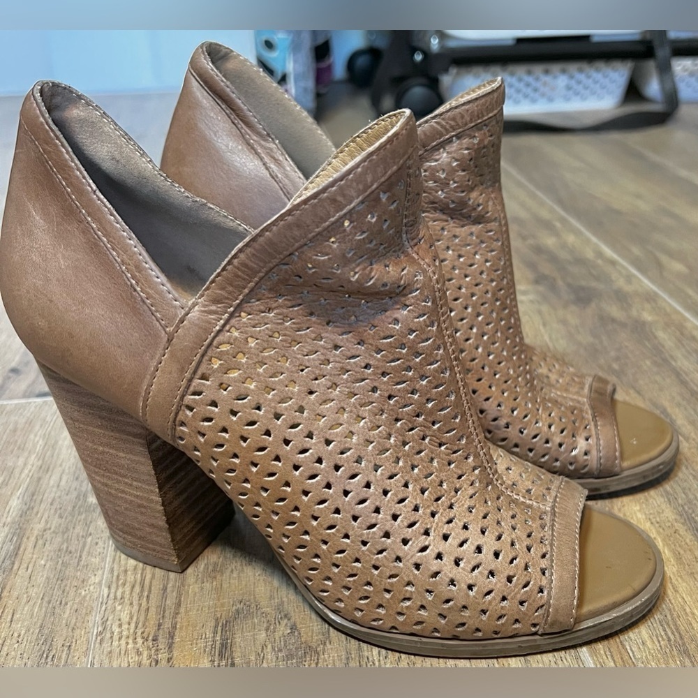 CLEAR-OUT Lucky Brand Lively Tan Perforated Booties - Picture 1 of 9